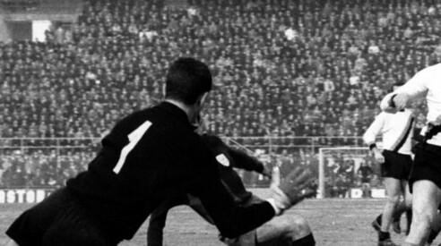 BREAKING: Former Barcelona player Luis Suarez Is Dead