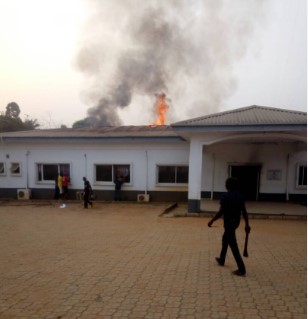 In Osun: Fire razes Gold FM radio station , one&nbsp;injured