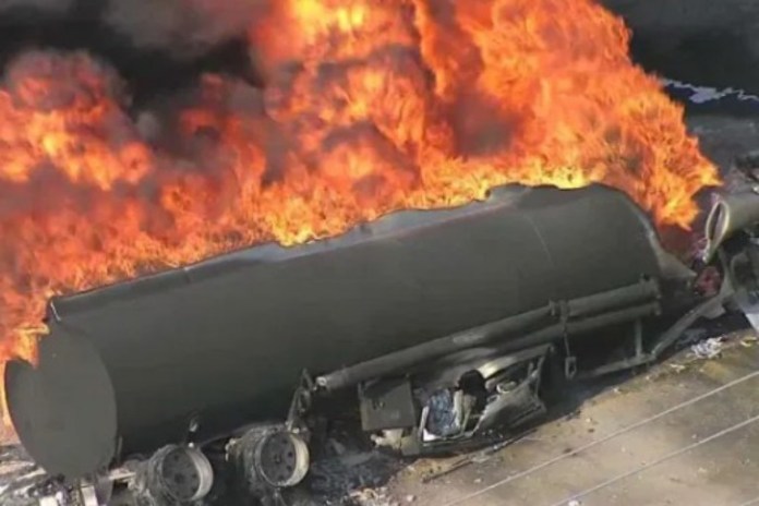 Just in: Tanker explosion in&nbsp;Ondo