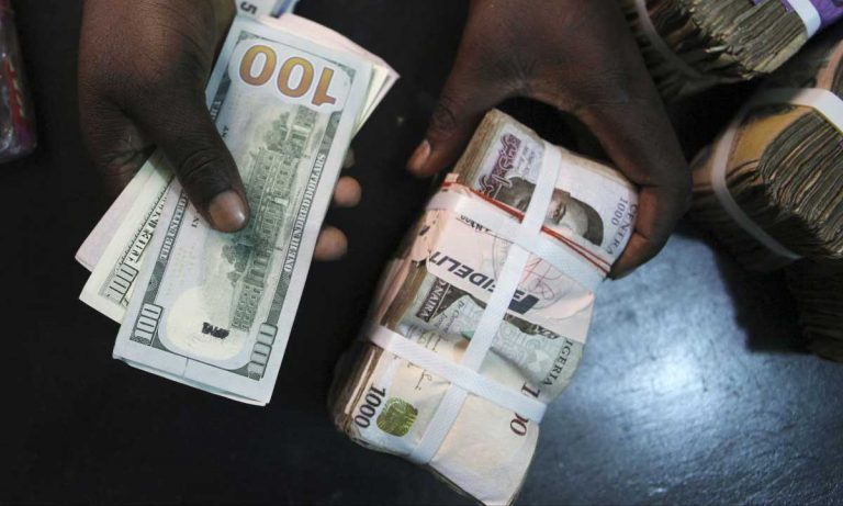 Naira slides further as dollar shortage hits&nbsp;banks