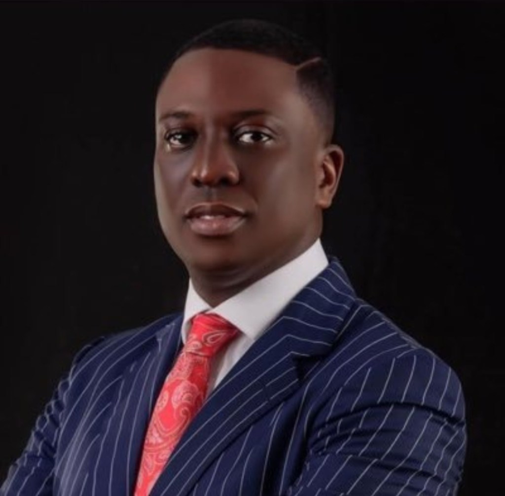 “Spending the weekend at the house of a man/woman youre not married to is not biblical” Pastor Bolaji Idowu warns&nbsp;singles