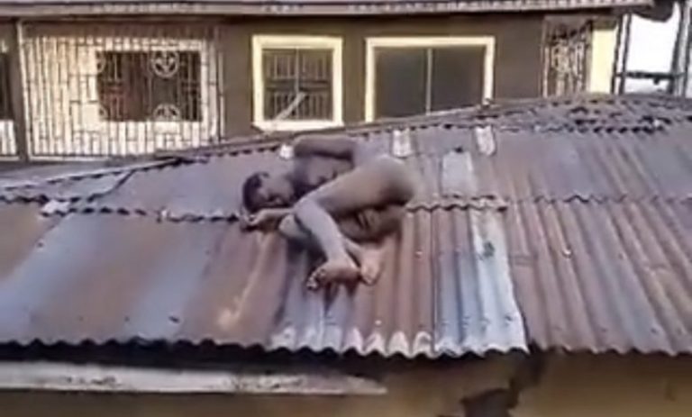 TRENDING: Drama As Residents Find “Witch” Sleeping On A Roof In Benin&nbsp;(VIDEO)