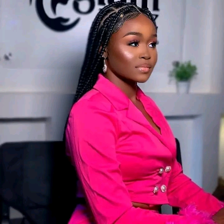 INSIDE LIFE: 100-Level Female Student Reportedly Commits Suicide Over Failed Relationship