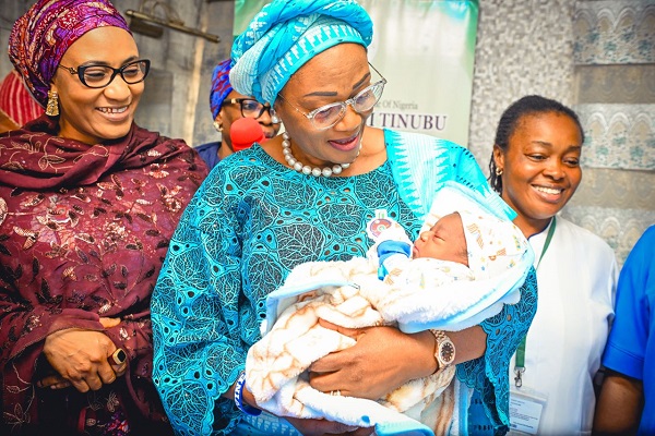 First Lady Welcomes the First Baby of&nbsp;2024