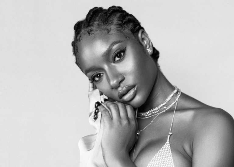 Arya Starr Issues Apology to King Sunny Ade for Greeting&nbsp;Mishap