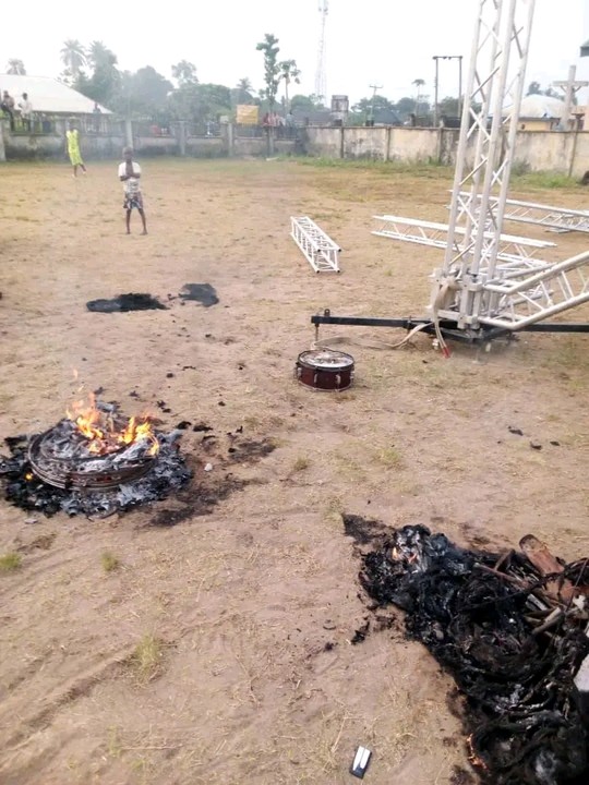 Rivers: Venue of Pro-Fubara Group’s Thanksgiving Set Ablaze by Wike’s&nbsp;Supporters