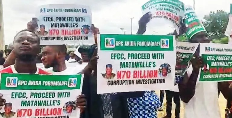 Protesters Storm EFCC Headquarters, Demand Reopening Of Matawalle’s Case
