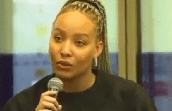 SEE VIDEO: Sister I Was Raised In The Village, Me I No Dey Hear Phoné – Minister of Works Tells Arise TV&nbsp;Correspondent