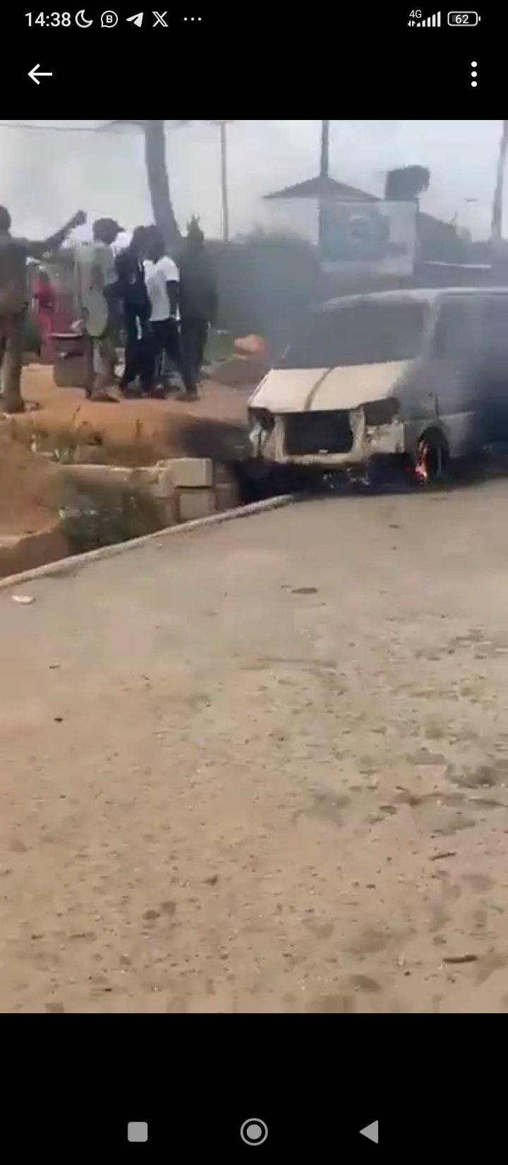 Fire Breaks Out on Moving Osogbo Shuttle (Kórópe)