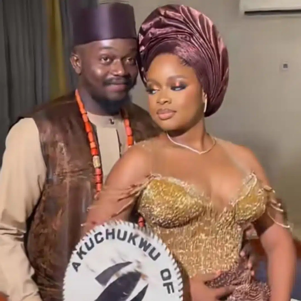 Reactions As Nigerian Woman Weds The Man She Politely Responded To At A&nbsp;Salon