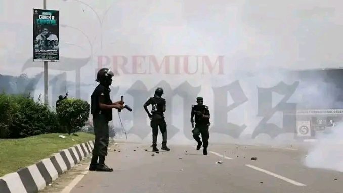 Policemen Teargas Journalists, Protesters