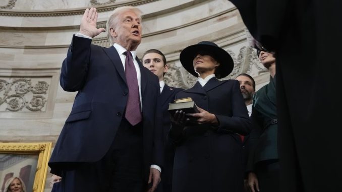 Trump&nbsp; Decline Placing Hand on Bible During&nbsp;Oath-Taking