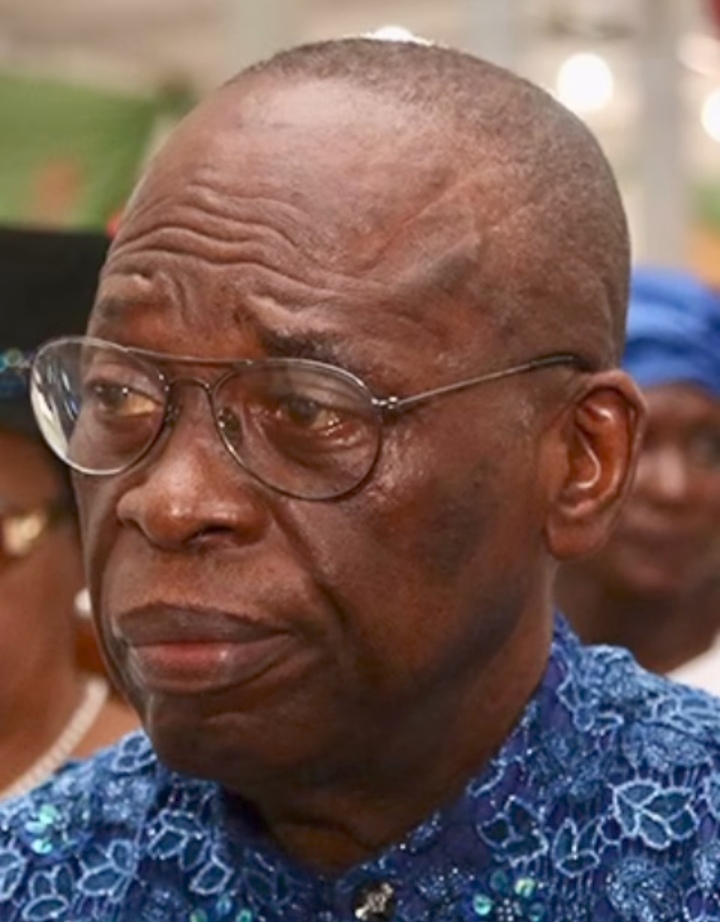 Popular Comedian Bovi loses&nbsp;father