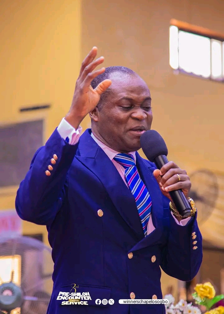 Hand Over and Cross Over” – Pastor Oluseyi Adekunle