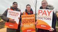 Doctors in England Begins five day strike over pay