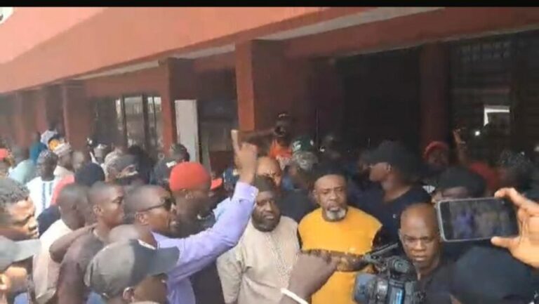 Protest Erupts at PDP Secretariat as Wike’s Fraction Take Control